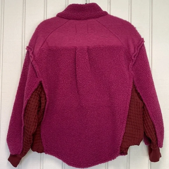 Urban Outfitters BDG Kas Sherpa Pieced
Oversized Pullover Sweatshirt Plum/Purple - Picture 9 of 16